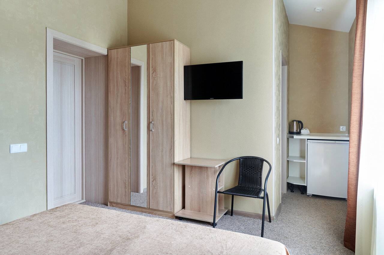 Фотографии номера Двухместный номер с 1 кроватью или 2 отдельными кроватями в Гостинице Юлиана Евпатория